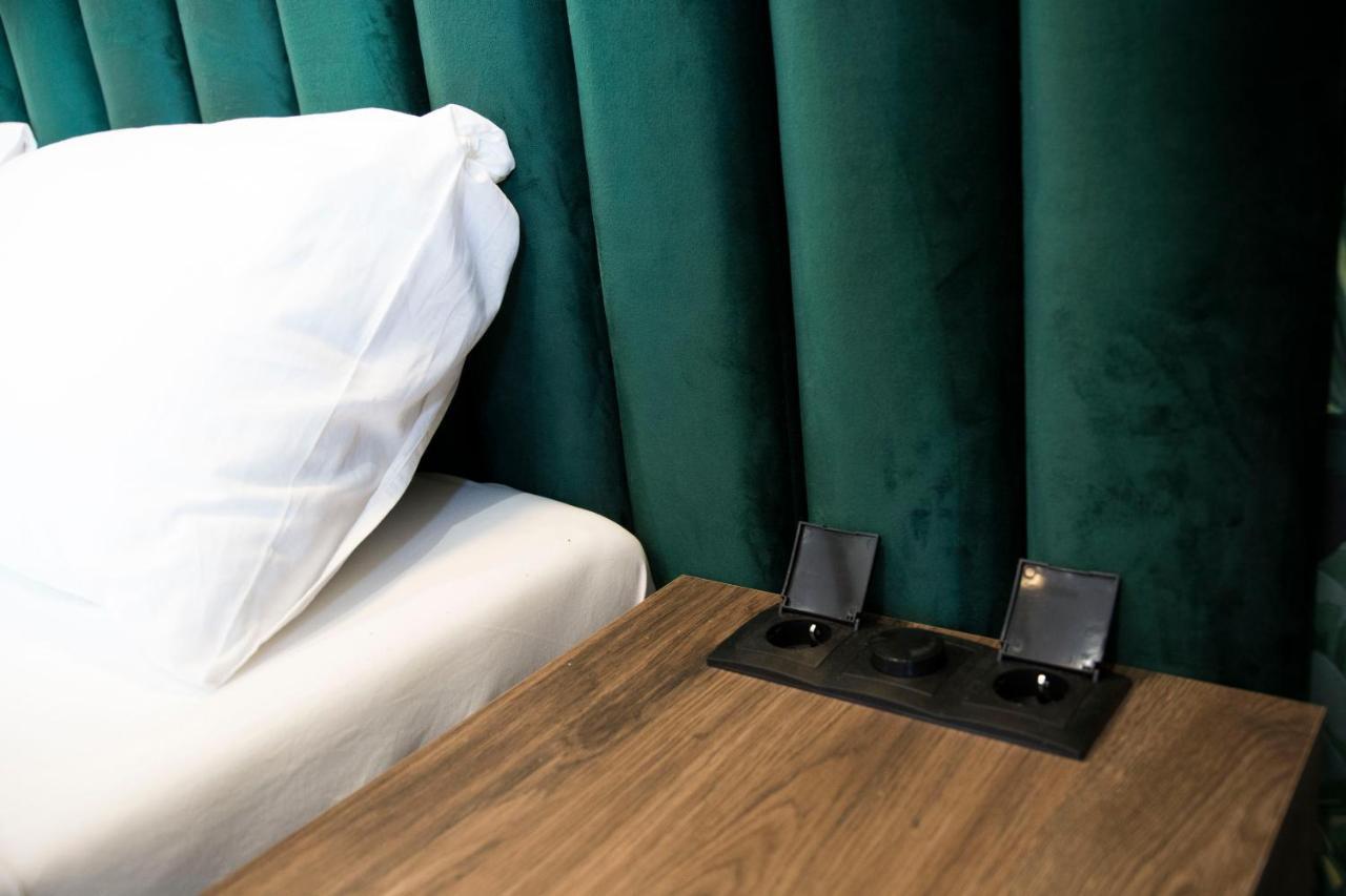 Luxurio Rooms With Baths Livorno Exterior foto