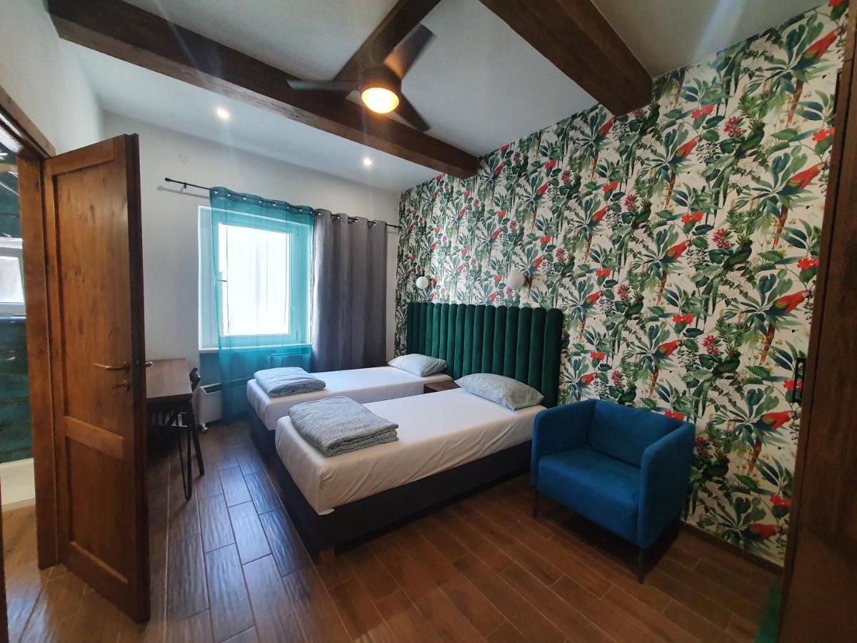 Luxurio Rooms With Baths Livorno Exterior foto